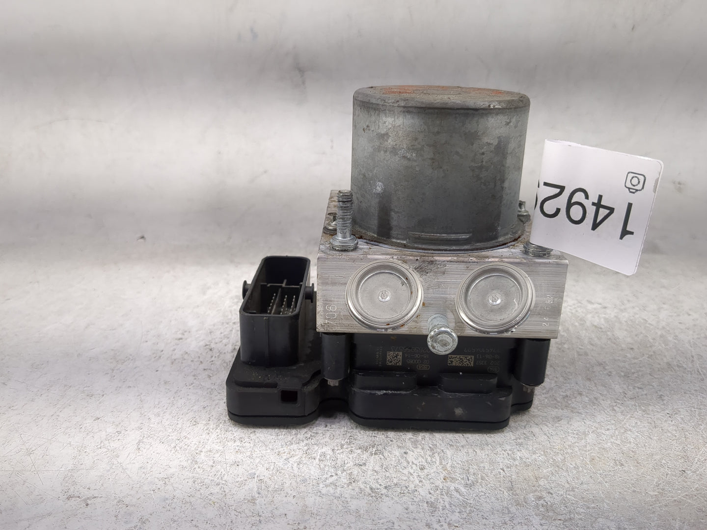 2021 Toyota Rav4 ABS Pump Control Module Replacement P/N:4504020000X0 0218165864000850, 0650557, 8432, 5538 Fits OEM Used Au