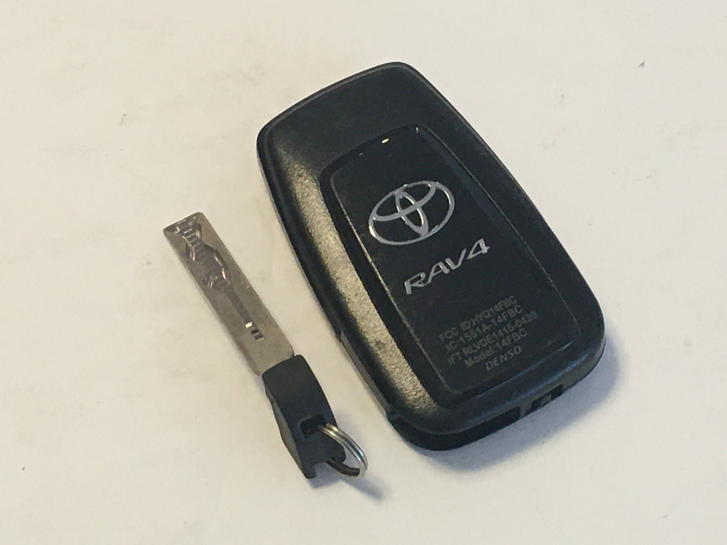 Toyota Rav4 Keyless Entry Remote Fob Hyq14fbc 3 Buttons - Oemusedautoparts1.com