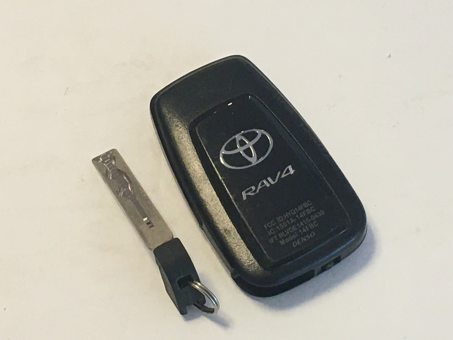 Toyota Rav4 Keyless Entry Remote Fob Hyq14fbc 3 Buttons - Oemusedautoparts1.com