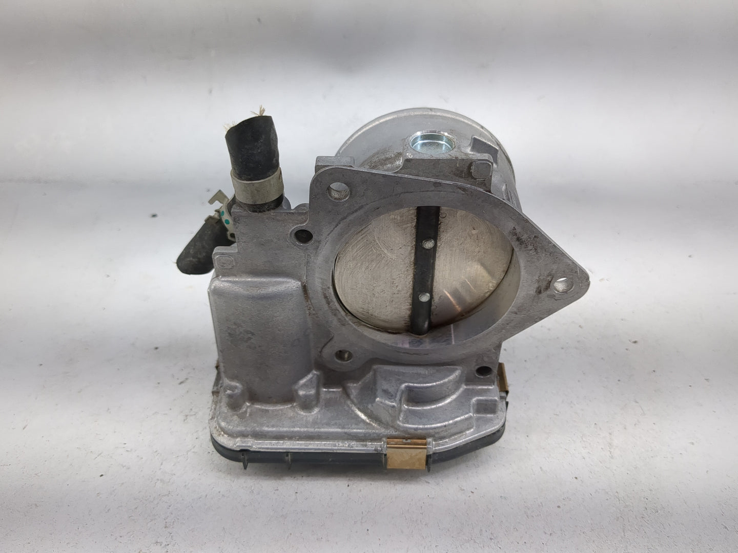 2021-2022 Toyota Sienna Throttle Body P/N:22030-F0020 Fits Fits 2018 2019 2020 2021 2022 OEM Used Auto Parts - Oemusedautopa