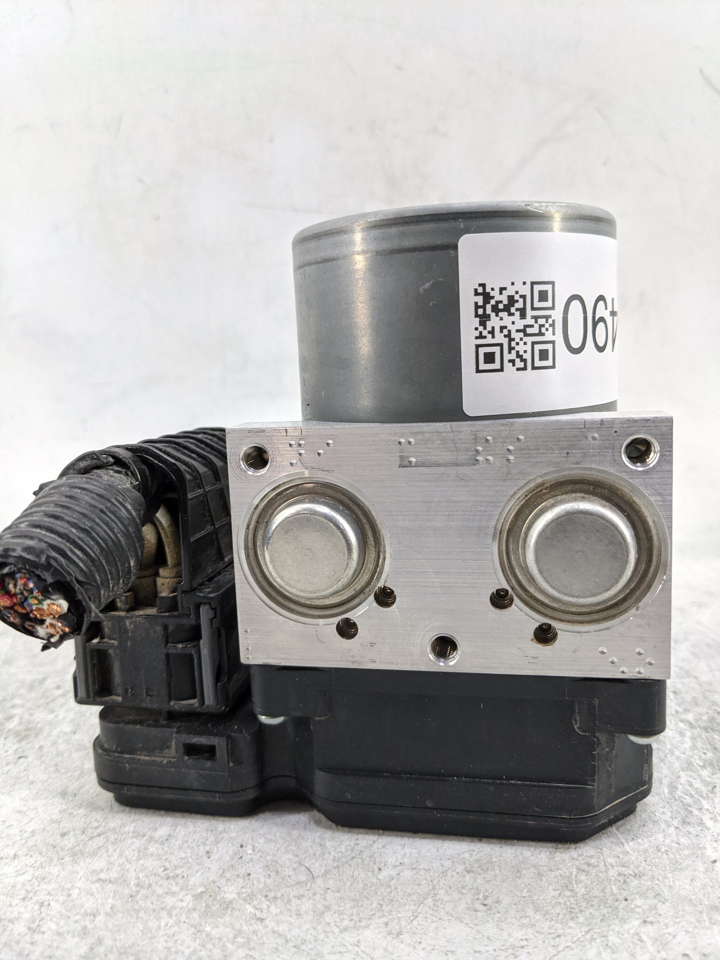 2021-2022 Toyota Sienna ABS Pump Control Module Replacement P/N:44510-45010 89541-45040, 116040-50240 Fits Fits 2021 2022 OE