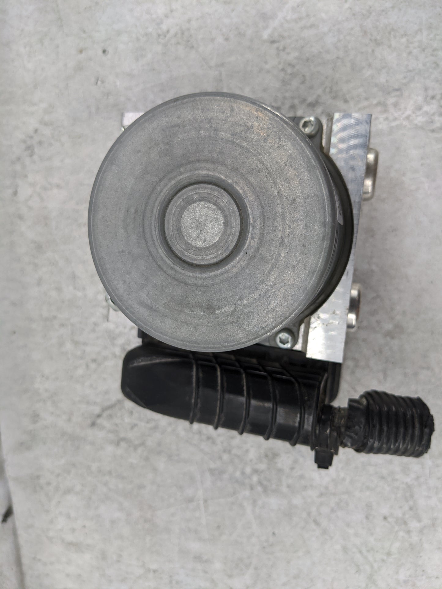 2021-2022 Toyota Sienna ABS Pump Control Module Replacement P/N:44510-45010 89541-45040, 116040-50240 Fits Fits 2021 2022 OE