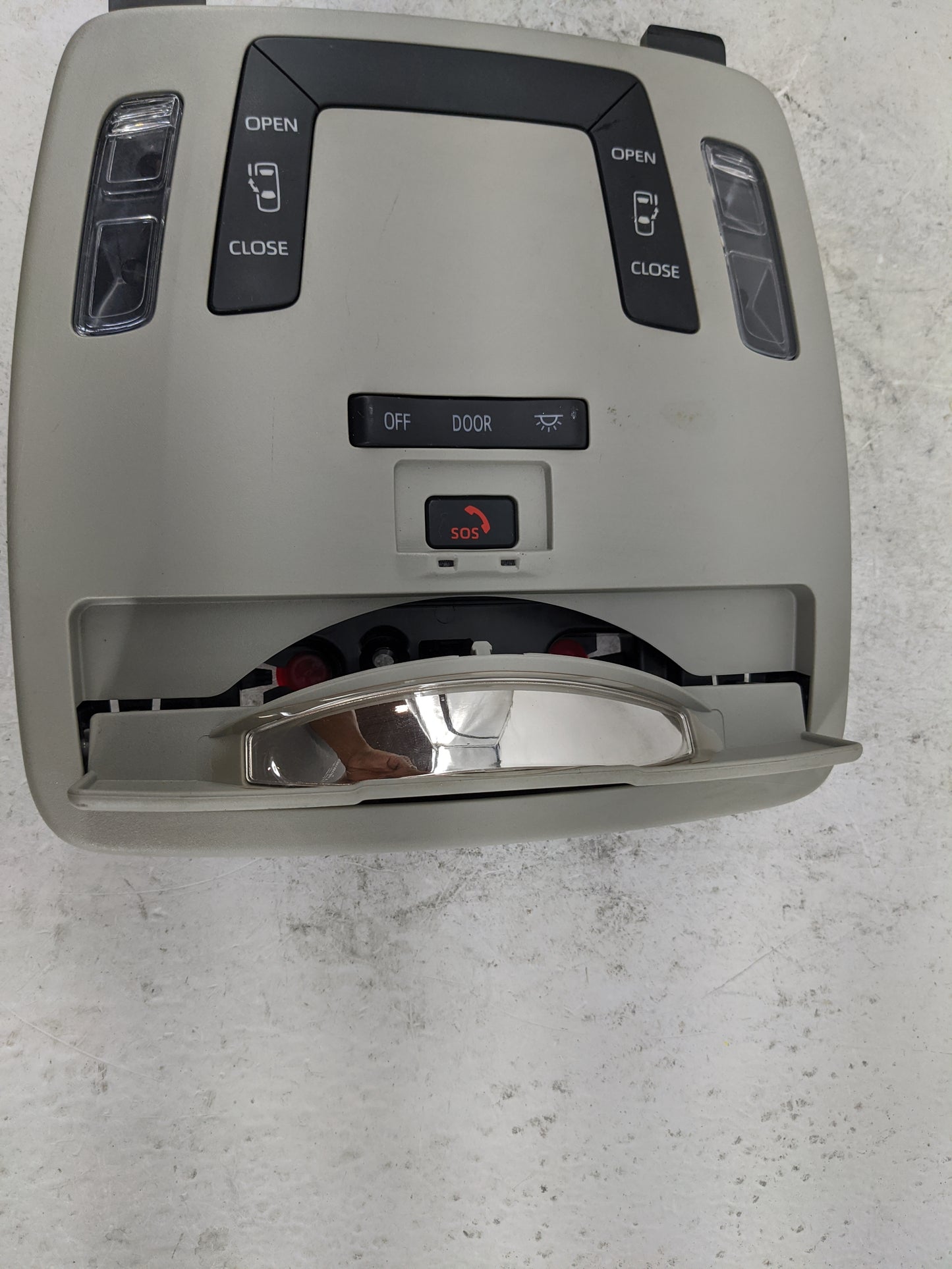 2021-2022 Toyota Sienna Overhead Console W/rear Climate Control Tan - Oemusedautoparts1.com