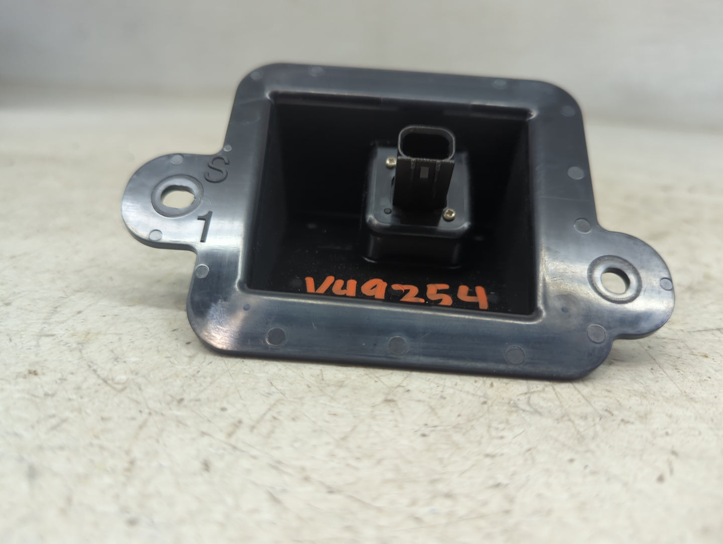 2021-2022 Toyota Sienna Backup Camera Or Backup Sensor Black - Oemusedautoparts1.com
