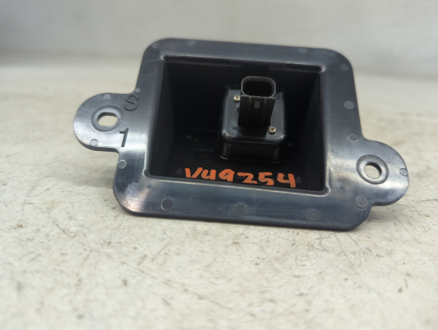 2021-2022 Toyota Sienna Backup Camera Or Backup Sensor Black - Oemusedautoparts1.com