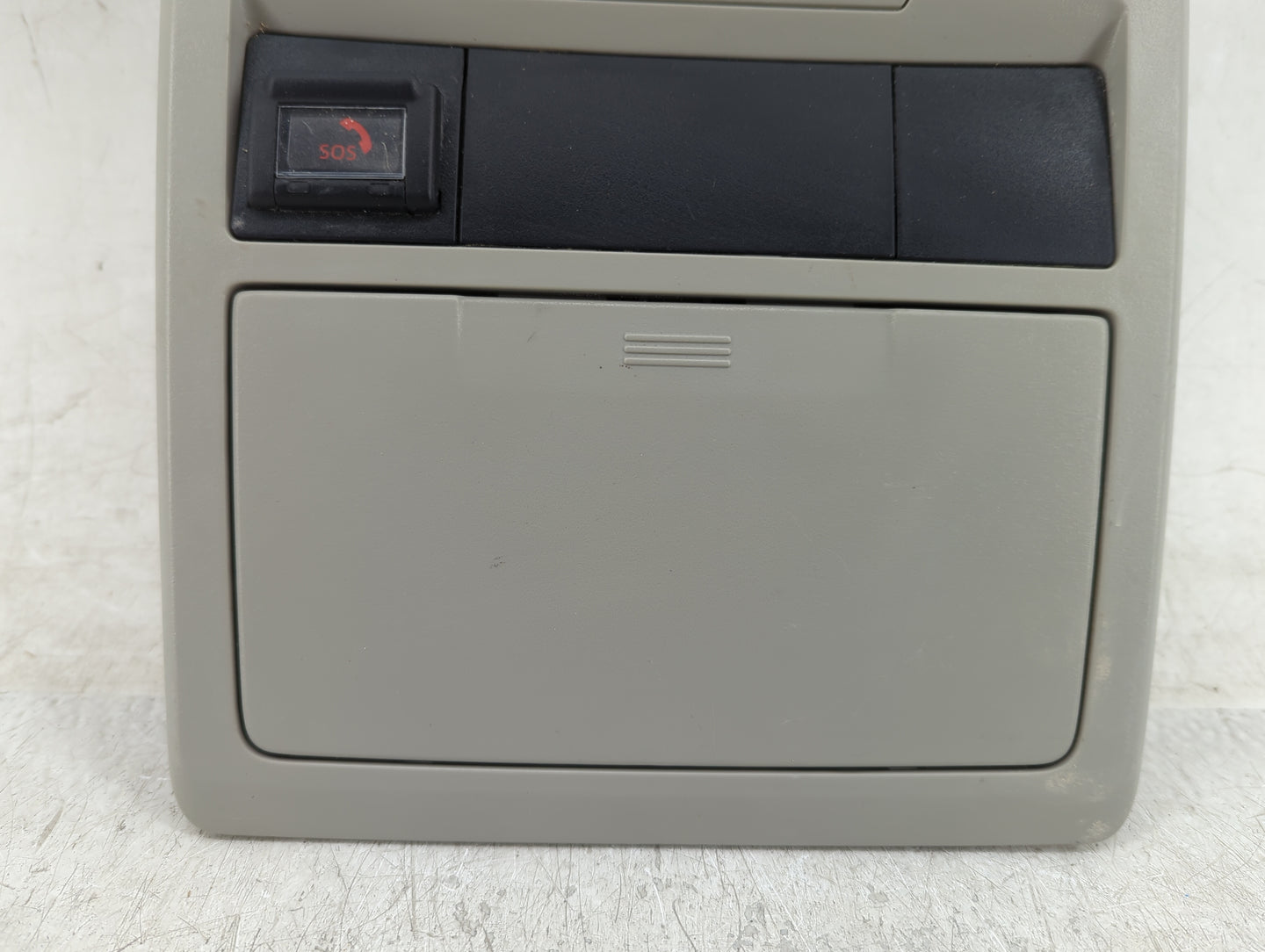 2021 Toyota Tacoma Overhead Roof Console 1410231 - Oemusedautoparts1.com