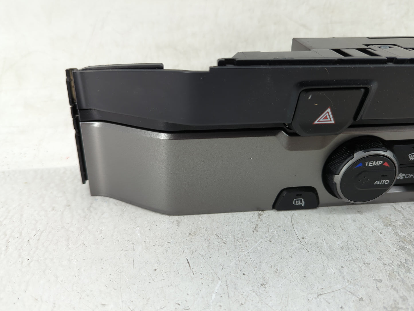 2016-2022 Toyota Tacoma Climate Control Module Temperature AC/Heater Replacement P/N:55900-04122-B1 Fits OEM Used Auto Parts