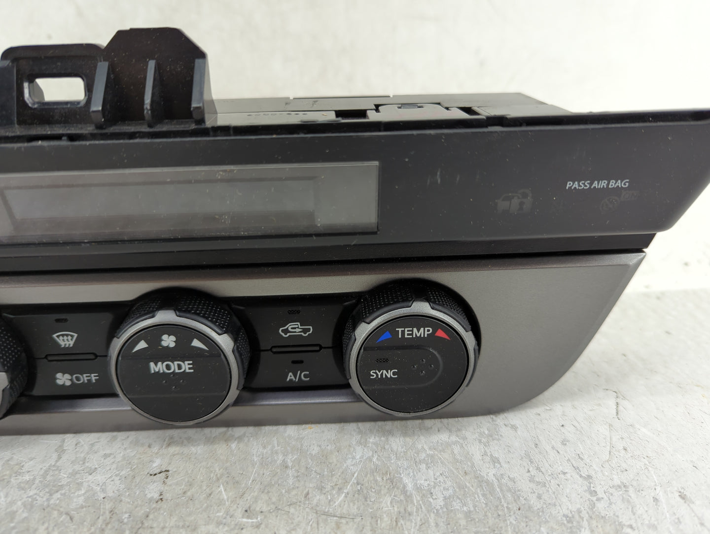 2016-2022 Toyota Tacoma Climate Control Module Temperature AC/Heater Replacement P/N:55900-04122-B1 Fits OEM Used Auto Parts