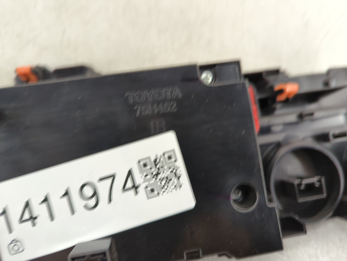 2016-2022 Toyota Tacoma Climate Control Module Temperature AC/Heater Replacement P/N:55900-04122-B1 Fits OEM Used Auto Parts