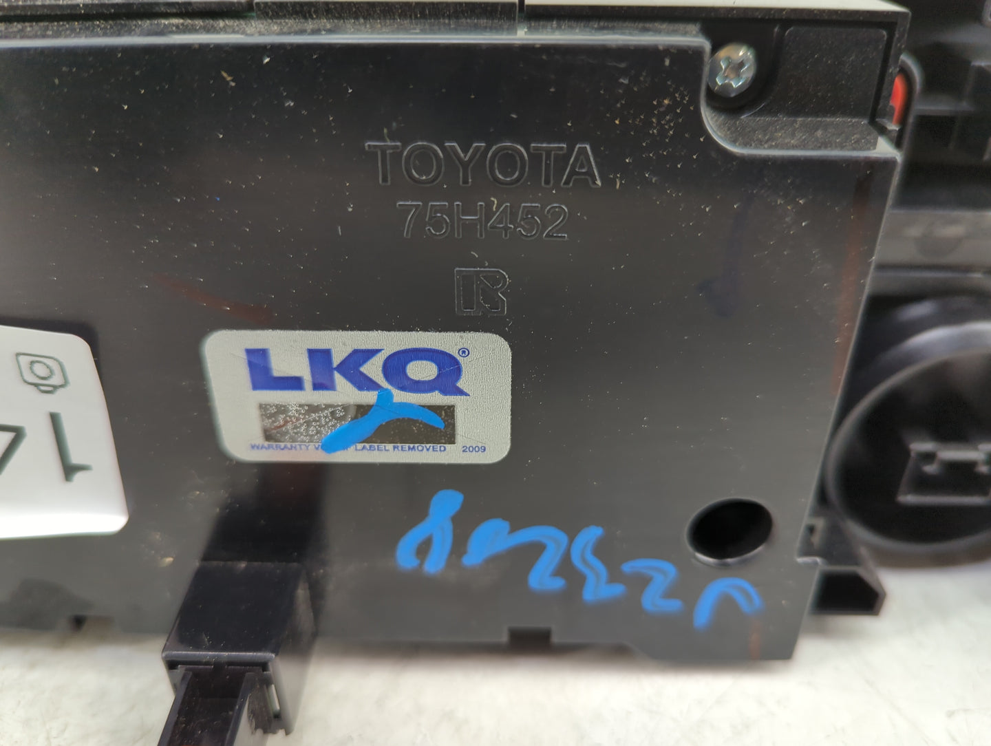 2021 Toyota Tacoma Temperature Control Module 75h452 - Oemusedautoparts1.com