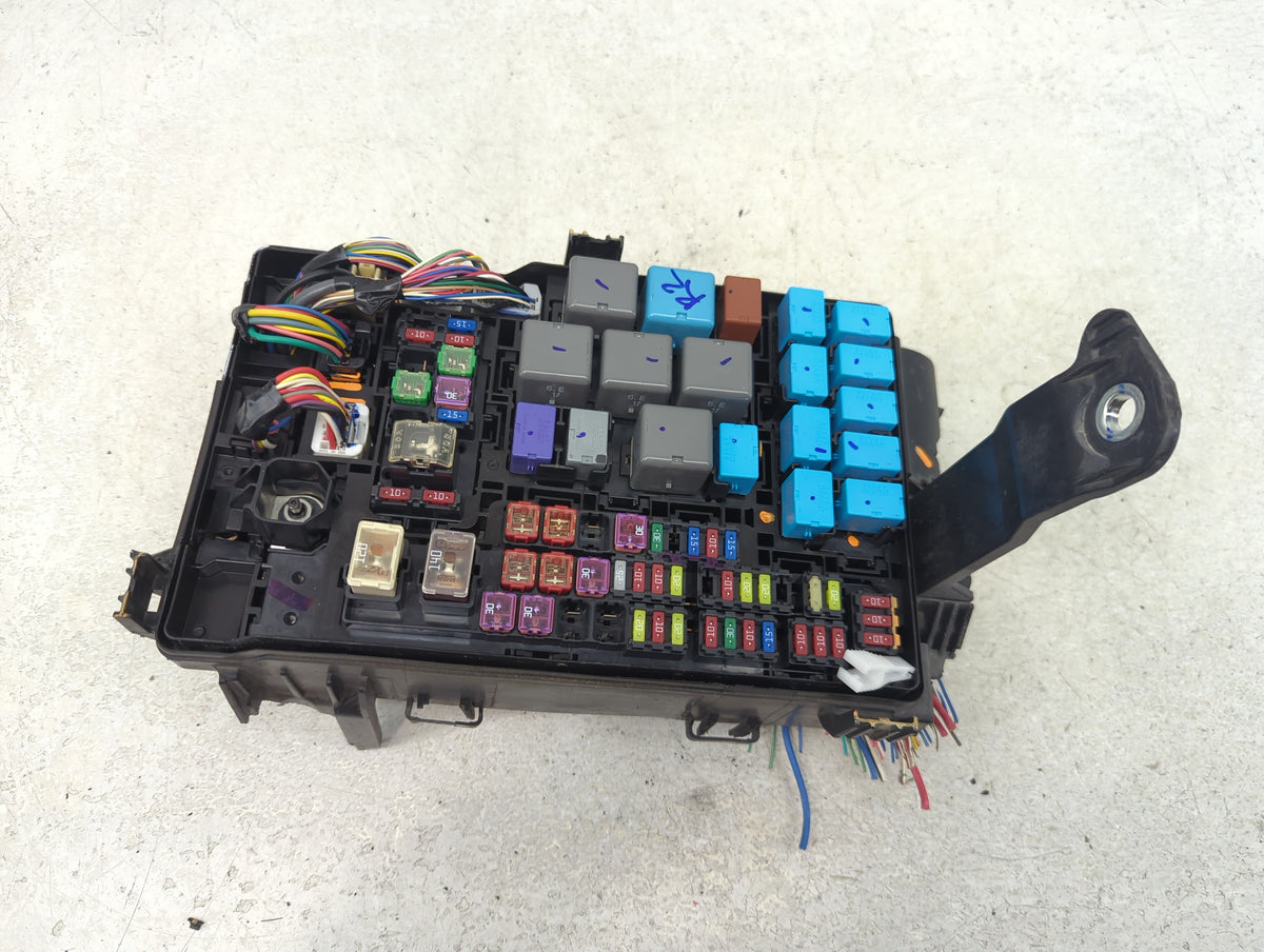 2021 Toyota Tacoma Fusebox Fuse Box Panel Relay Module Fits OEM Used Auto Parts - Oemusedautoparts1.com