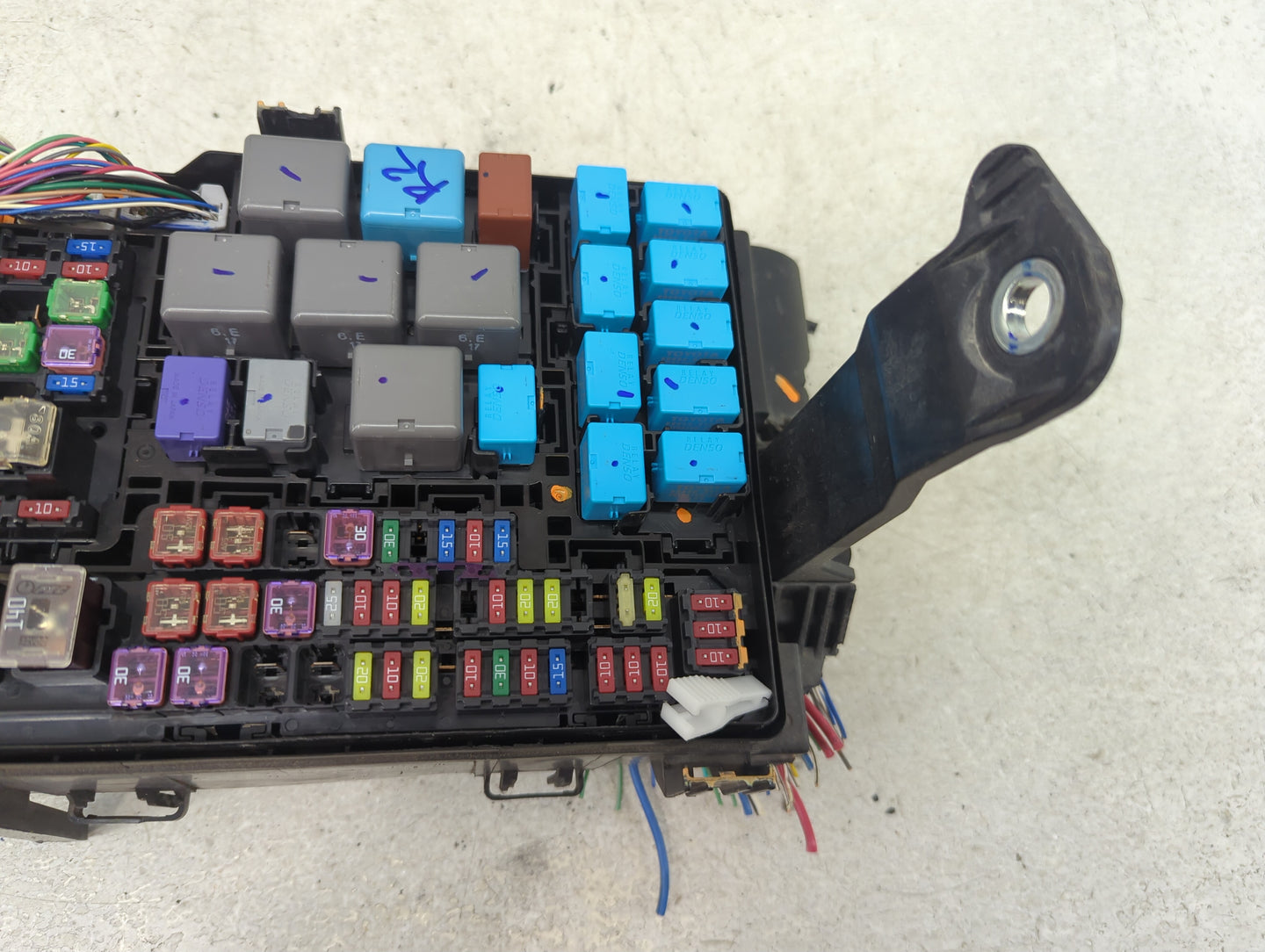 2021 Toyota Tacoma Fusebox Fuse Box Panel Relay Module Fits OEM Used Auto Parts - Oemusedautoparts1.com