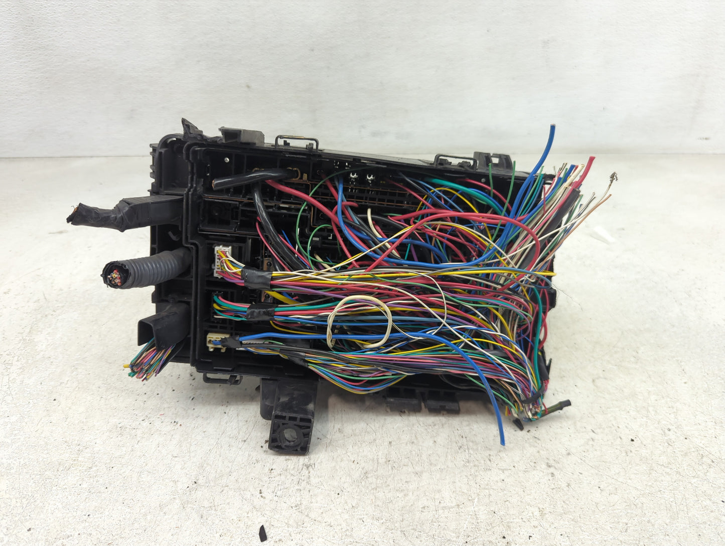 2021 Toyota Tacoma Fusebox Fuse Box Panel Relay Module Fits OEM Used Auto Parts - Oemusedautoparts1.com