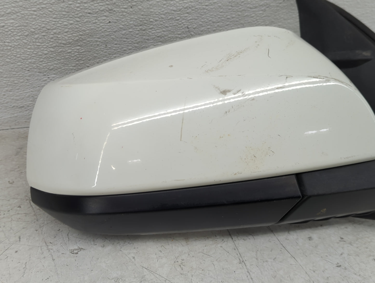 2016-2022 Toyota Tacoma Passenger Side View Mirror - Right Door Mirror OEM Used - Oemusedautoparts1.com