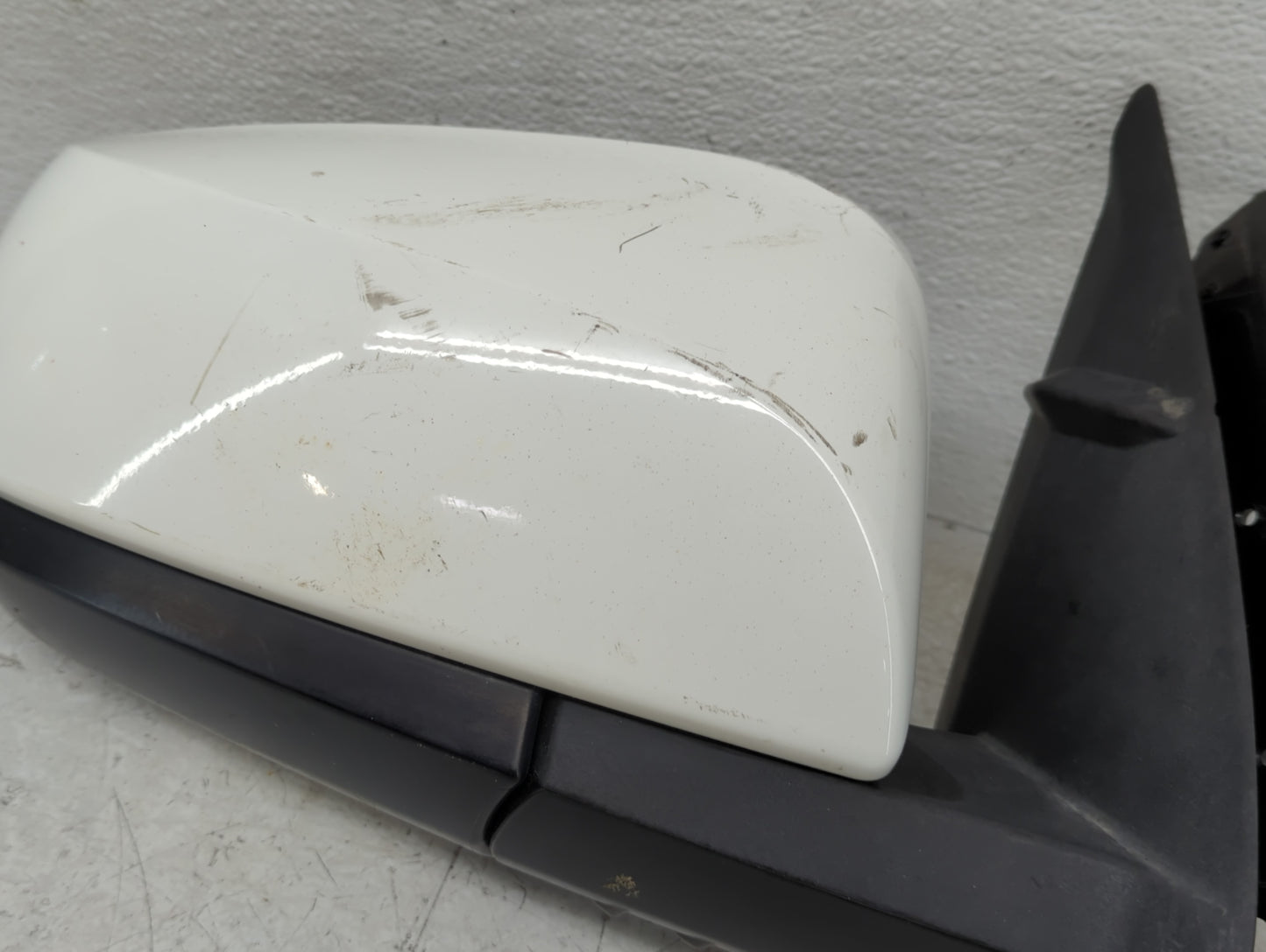 2016-2022 Toyota Tacoma Passenger Side View Mirror - Right Door Mirror OEM Used - Oemusedautoparts1.com