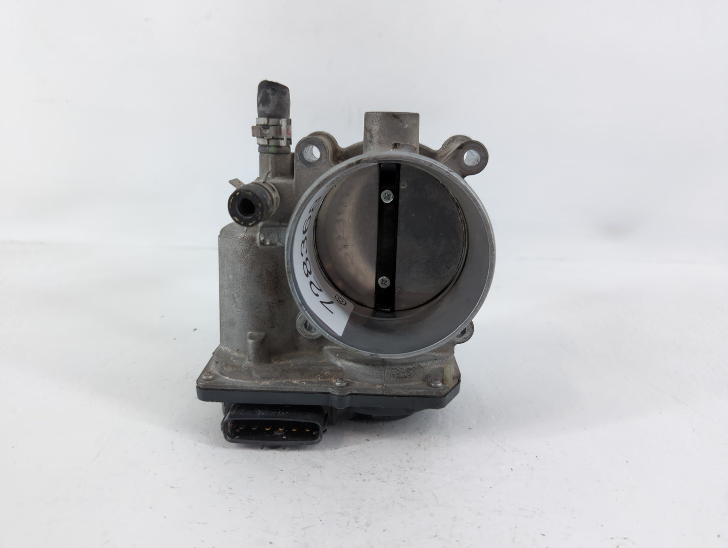 2016-2022 Toyota Tacoma Throttle Body P/N:22030-0P060 Fits Fits 2016 2017 2018 2019 2020 2021 2022 OEM Used Auto Parts - Oem