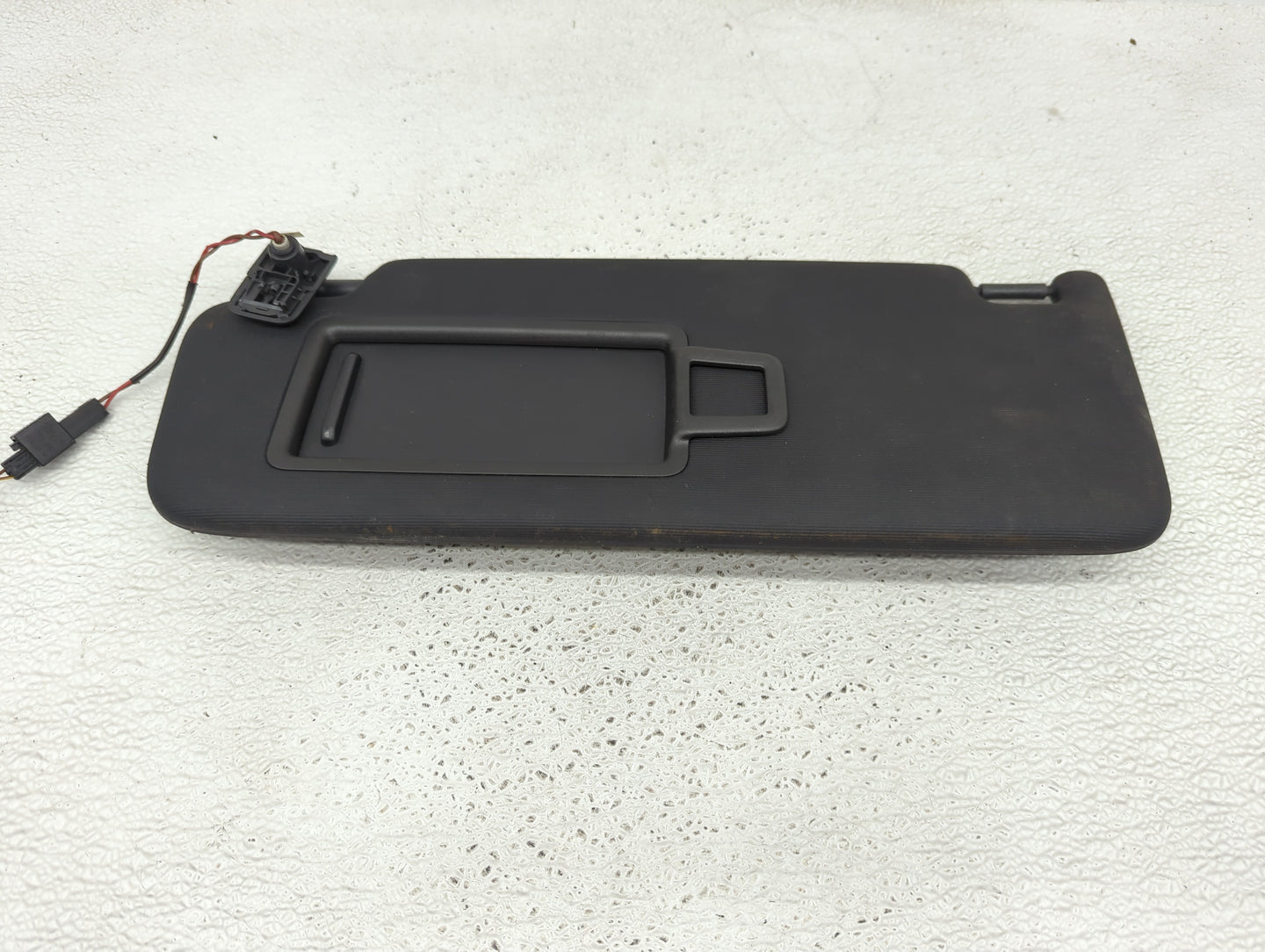 2021 Volkswagen Arteon Sun Visor Shade Replacement Driver Left Mirror Fits OEM Used Auto Parts - Oemusedautoparts1.com