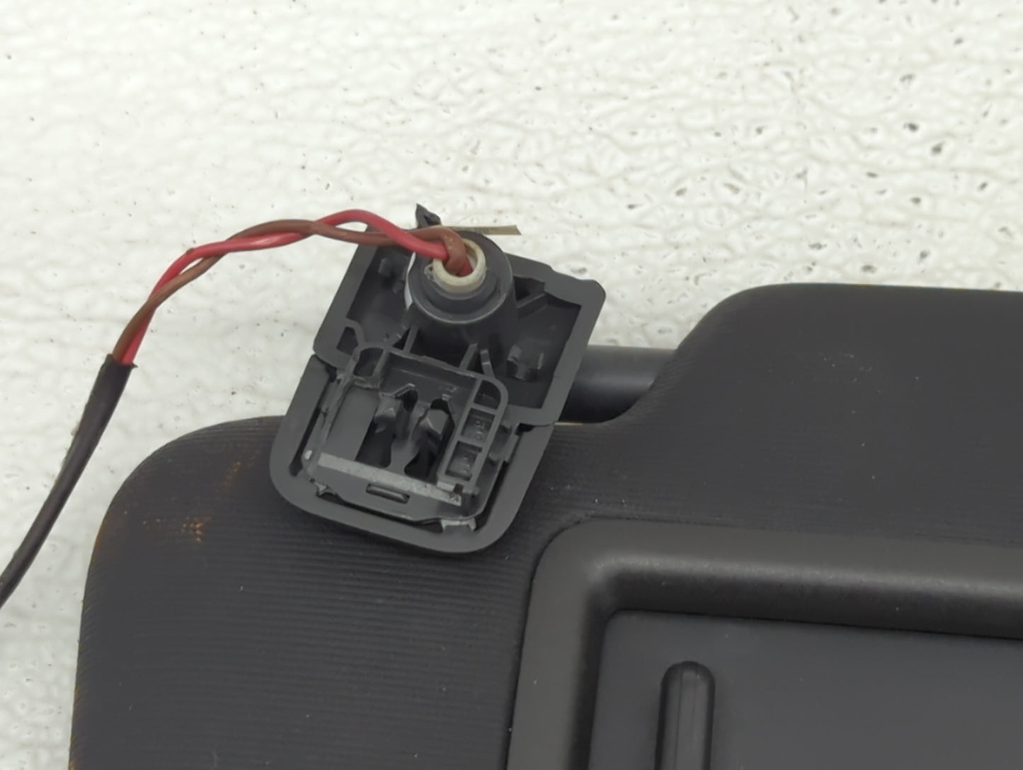 2021 Volkswagen Arteon Sun Visor Shade Replacement Driver Left Mirror Fits OEM Used Auto Parts - Oemusedautoparts1.com