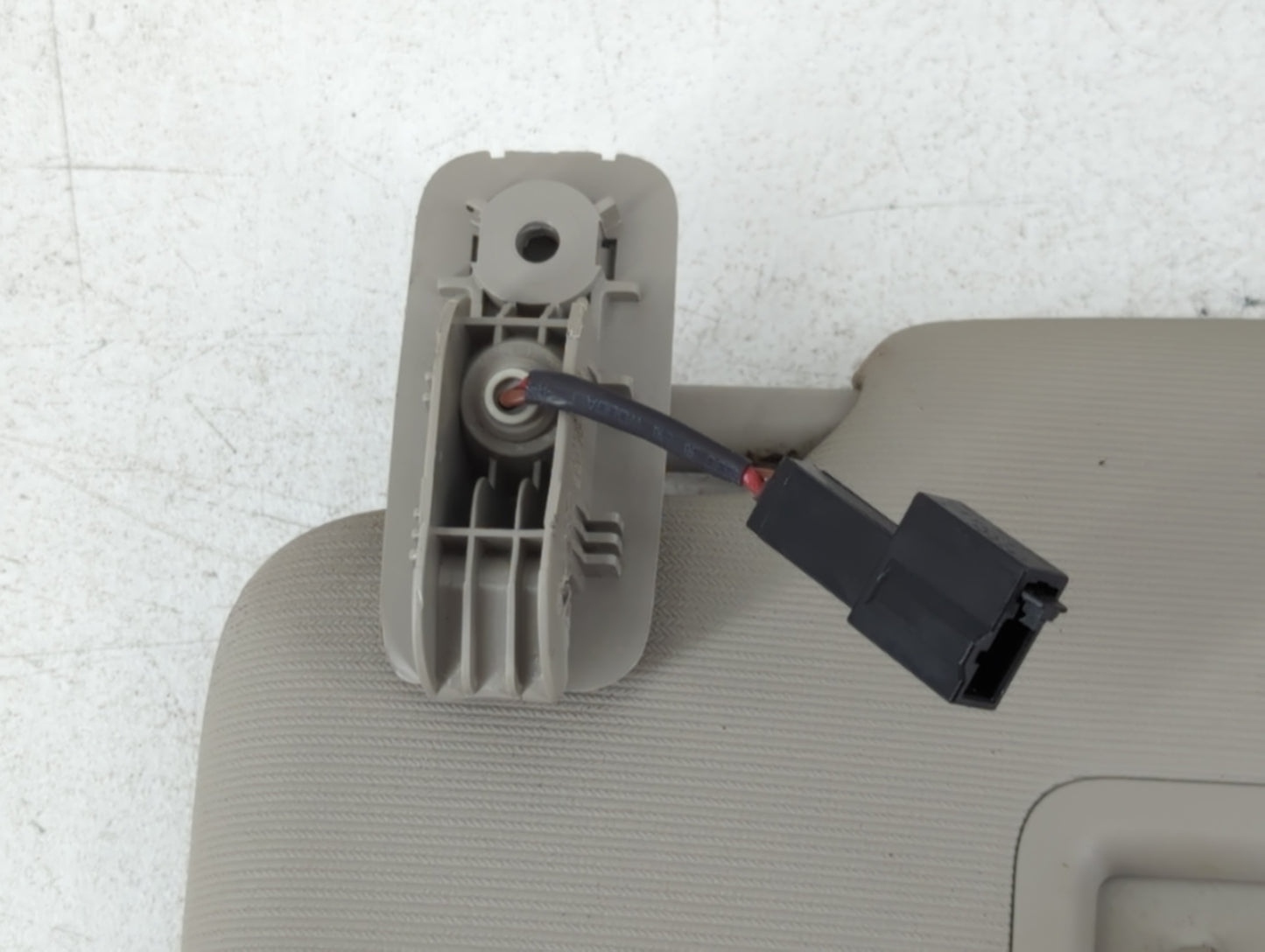 2018-2022 Volkswagen Atlas Sun Visor Shade Replacement Driver Left Mirror Fits Fits 2018 2019 2020 2021 2022 OEM Used Auto P