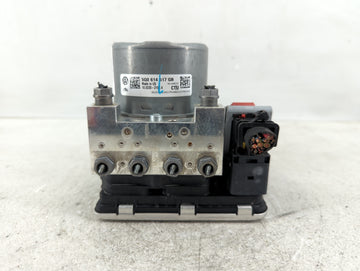 2021 Volkswagen Atlas Anti-Lock Brake ABS Pump Module Actuator OEM P/N:5Q0 614 517 GB Fits Fits 2020 OEM Used Auto Parts - O