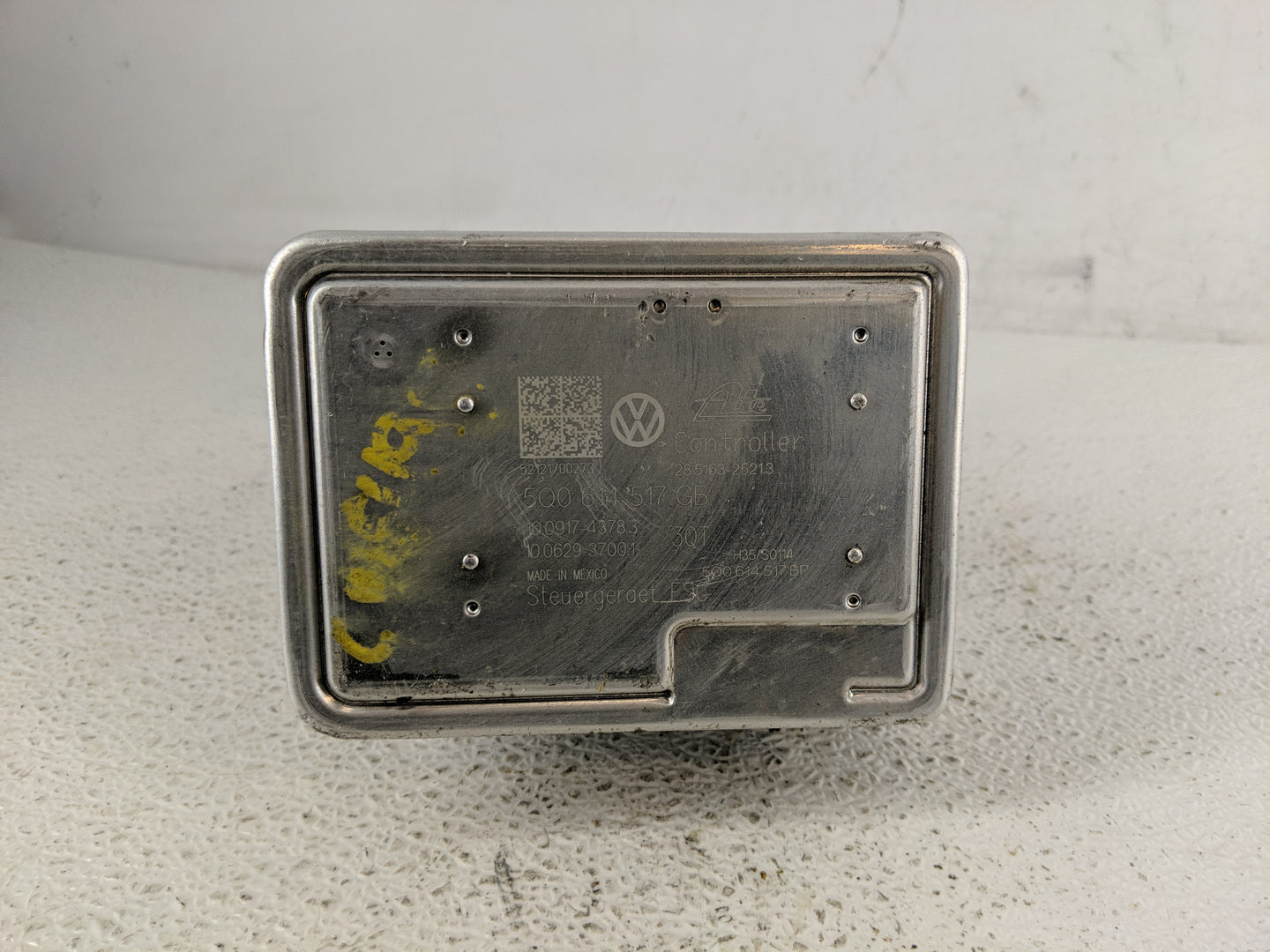 2021-2022 Volkswagen Atlas ABS Pump Control Module Replacement P/N:5Q0 614 517 G5 Fits Fits 2021 2022 OEM Used Auto Parts - 