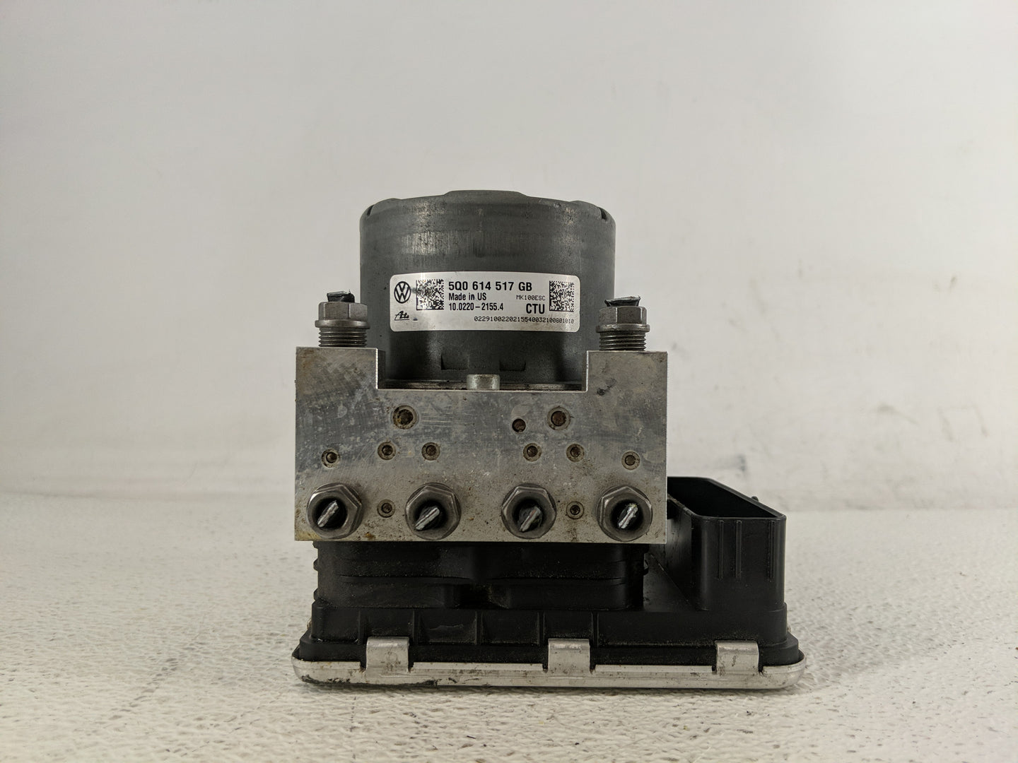 2021-2022 Volkswagen Atlas ABS Pump Control Module Replacement P/N:5Q0 614 517 G5 Fits Fits 2021 2022 OEM Used Auto Parts - 