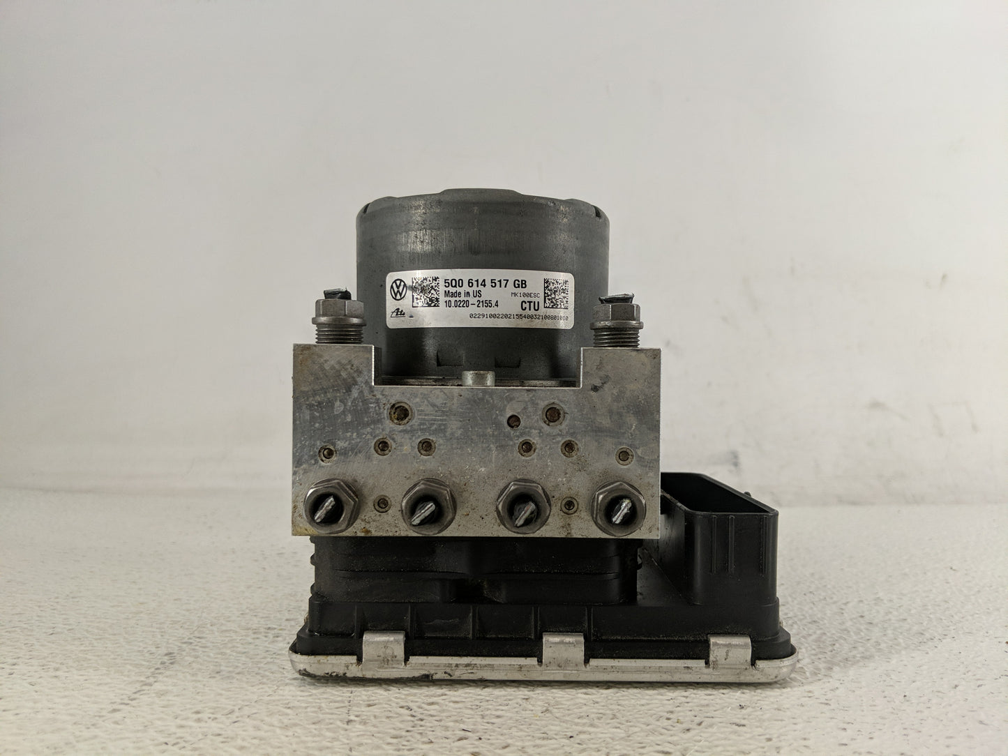 2021-2022 Volkswagen Atlas ABS Pump Control Module Replacement P/N:5Q0 614 517 G5 Fits Fits 2021 2022 OEM Used Auto Parts - 