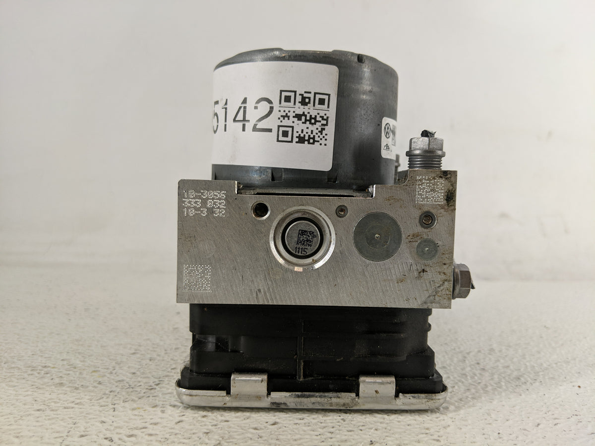 2021-2022 Volkswagen Atlas Anti-Lock Brake ABS Pump Module Actuator OEM P/N:5Q0 614 517 G5 Fits Fits 2021 2022 OEM Used Auto