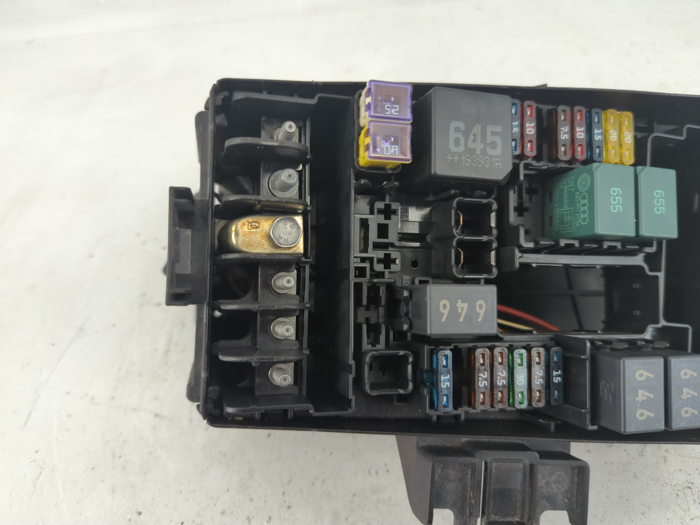 2020-2022 Volkswagen Atlas Fusebox Fuse Box Panel Relay Module P/N:5Q0 907 361 D Fits Fits 2020 2021 2022 OEM Used Auto Part
