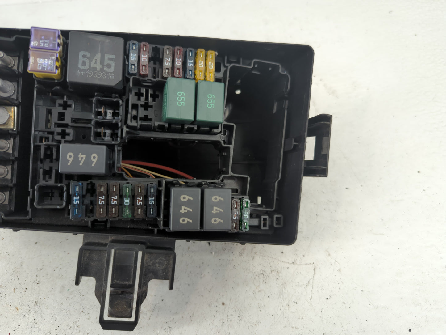 2020-2022 Volkswagen Atlas Fusebox Fuse Box Panel Relay Module P/N:5Q0 907 361 D Fits Fits 2020 2021 2022 OEM Used Auto Part