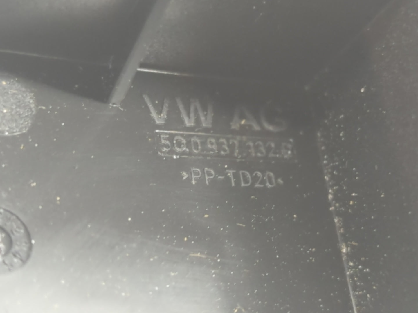 2020-2022 Volkswagen Atlas Fusebox Fuse Box Panel Relay Module P/N:5Q0 907 361 D Fits Fits 2020 2021 2022 OEM Used Auto Part