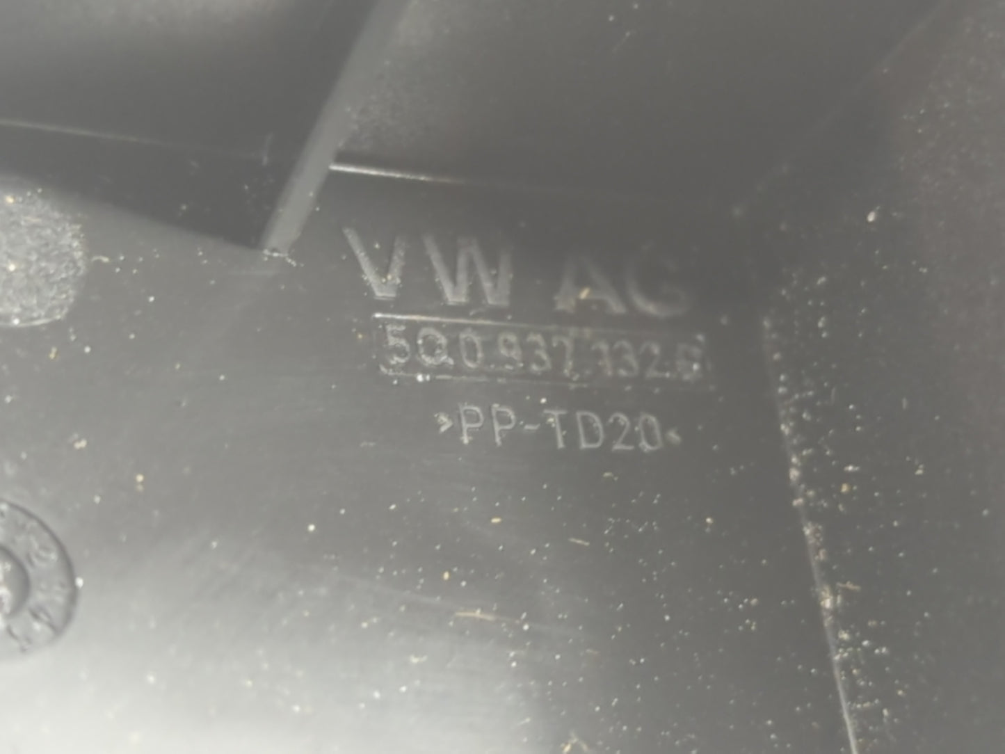 2020-2022 Volkswagen Atlas Fusebox Fuse Box Panel Relay Module P/N:5Q0 907 361 D Fits Fits 2020 2021 2022 OEM Used Auto Part