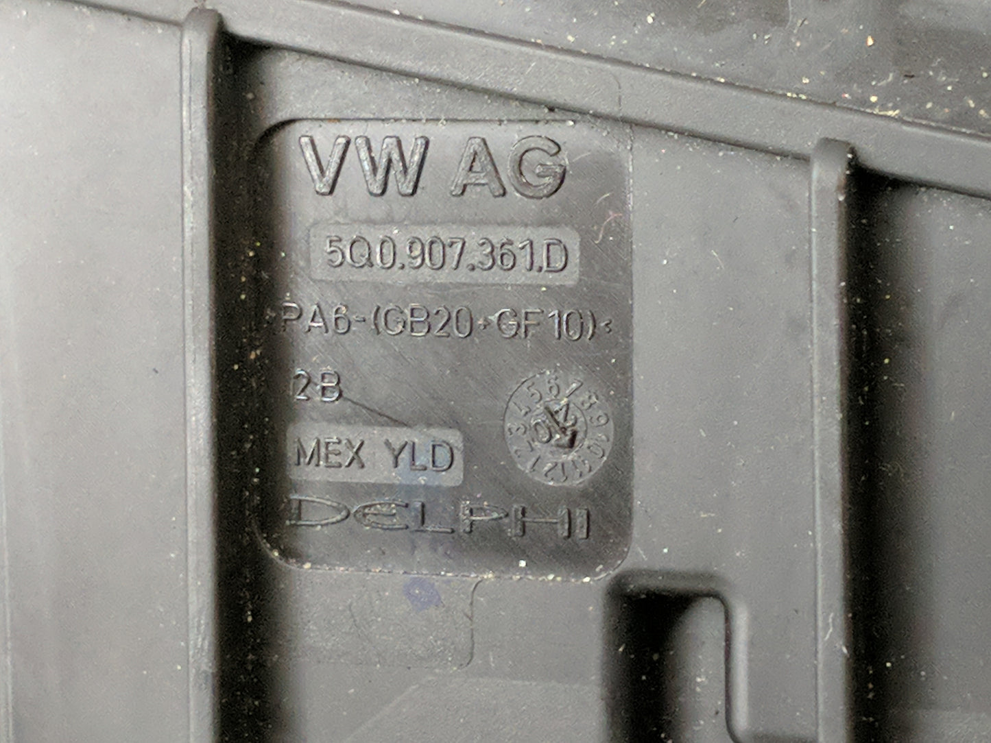 2020-2022 Volkswagen Atlas Fusebox Fuse Box Panel Relay Module P/N:5Q0 907 361 D Fits Fits 2020 2021 2022 OEM Used Auto Part