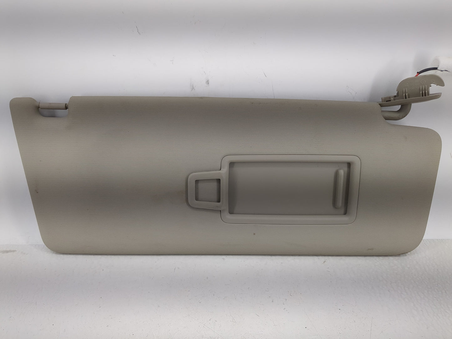 2018-2022 Volkswagen Atlas Sun Visor Shade Replacement Passenger Right Mirror Fits Fits 2018 2019 2020 2021 2022 OEM Used Au