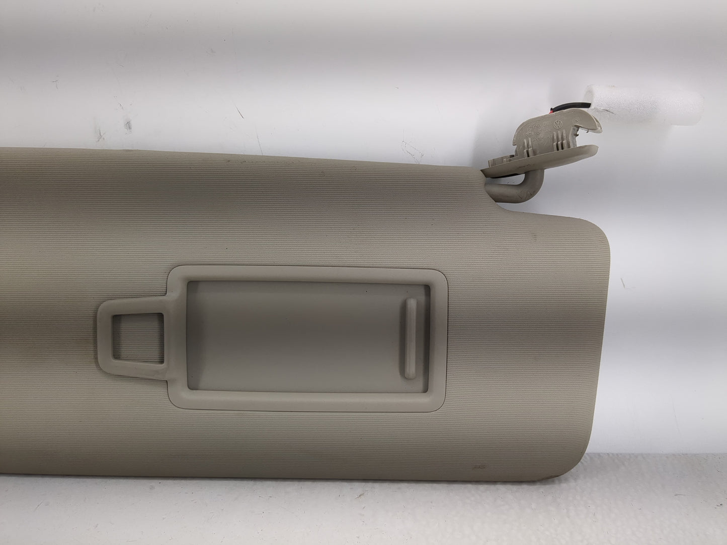 2018-2022 Volkswagen Atlas Sun Visor Shade Replacement Passenger Right Mirror Fits Fits 2018 2019 2020 2021 2022 OEM Used Au