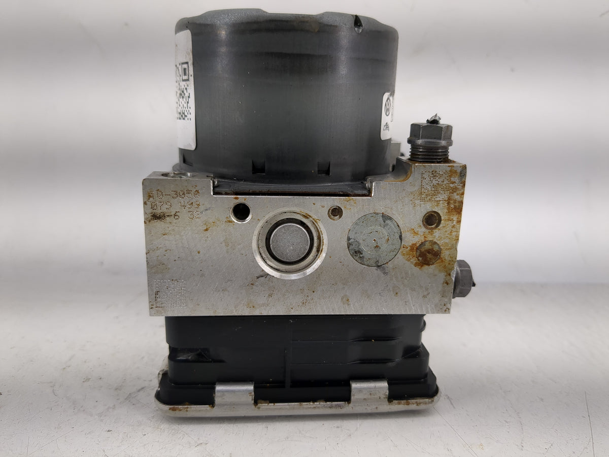 2021-2022 Volkswagen Atlas Anti-Lock Brake ABS Pump Module Actuator OEM P/N:500 614 517 GB Fits Fits 2021 2022 OEM Used Auto
