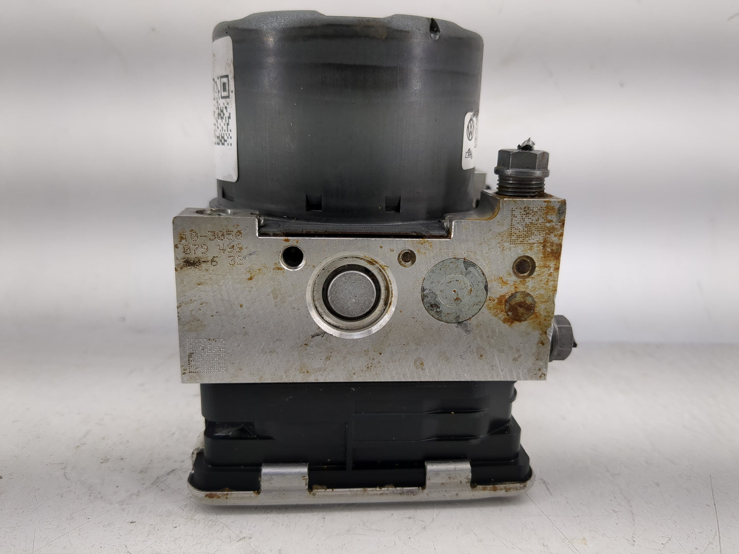2021-2022 Volkswagen Atlas ABS Pump Control Module Replacement P/N:500 614 517 GB Fits Fits 2021 2022 OEM Used Auto Parts - 