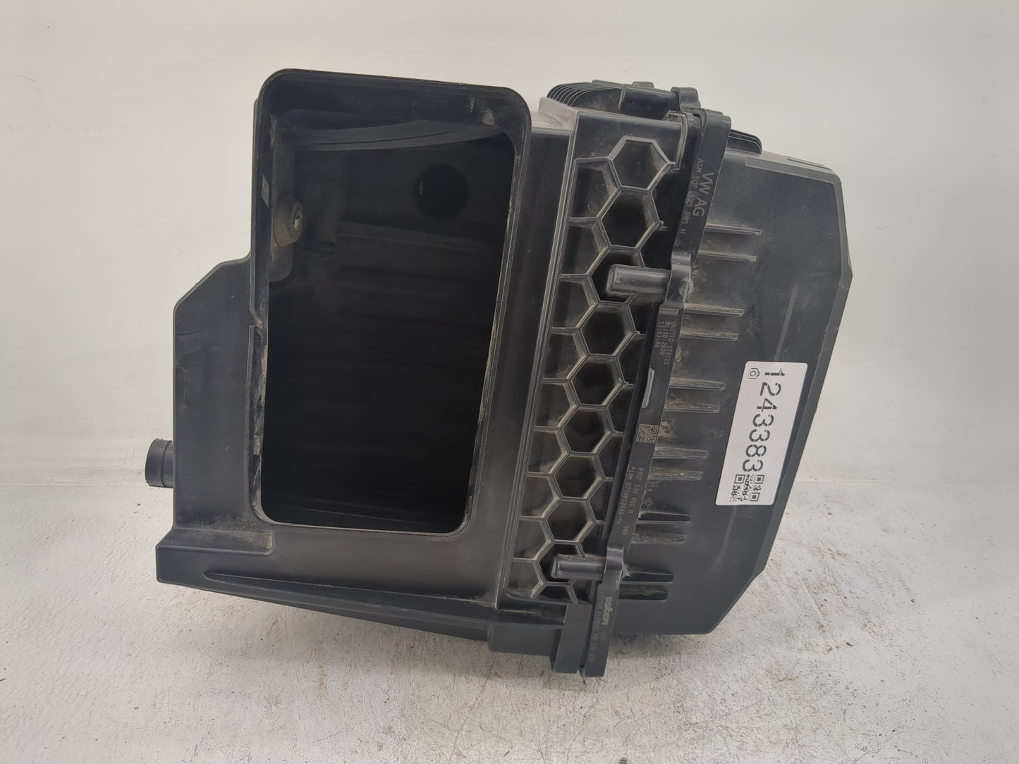 2018-2022 Volkswagen Atlas Air Cleaner Intake-duct Hose Tube - Oemusedautoparts1.com