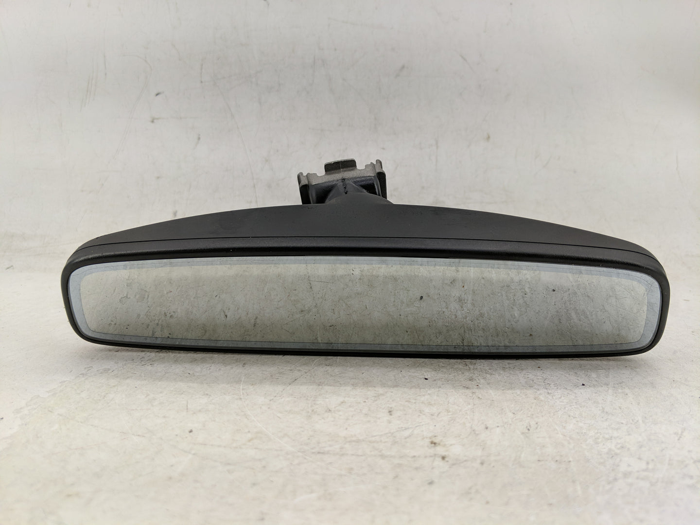 2020-2022 Volkswagen Atlas Interior Rear View Mirror Replacement OEM Fits Fits 2020 2021 2022 OEM Used Auto Parts - Oemuseda