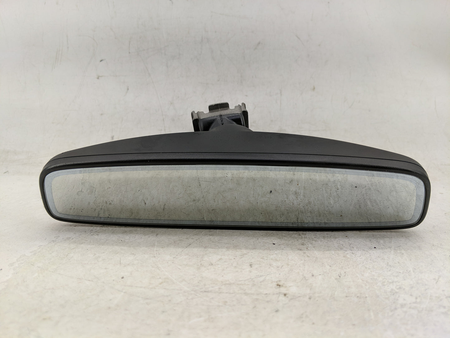 2020-2022 Volkswagen Atlas Interior Rear View Mirror Replacement OEM Fits Fits 2020 2021 2022 OEM Used Auto Parts - Oemuseda
