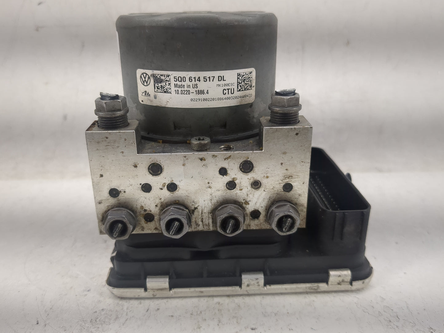 2021-2022 Volkswagen Atlas ABS Pump Control Module Replacement P/N:5Q0 614 517 DL Fits Fits 2021 2022 OEM Used Auto Parts - 