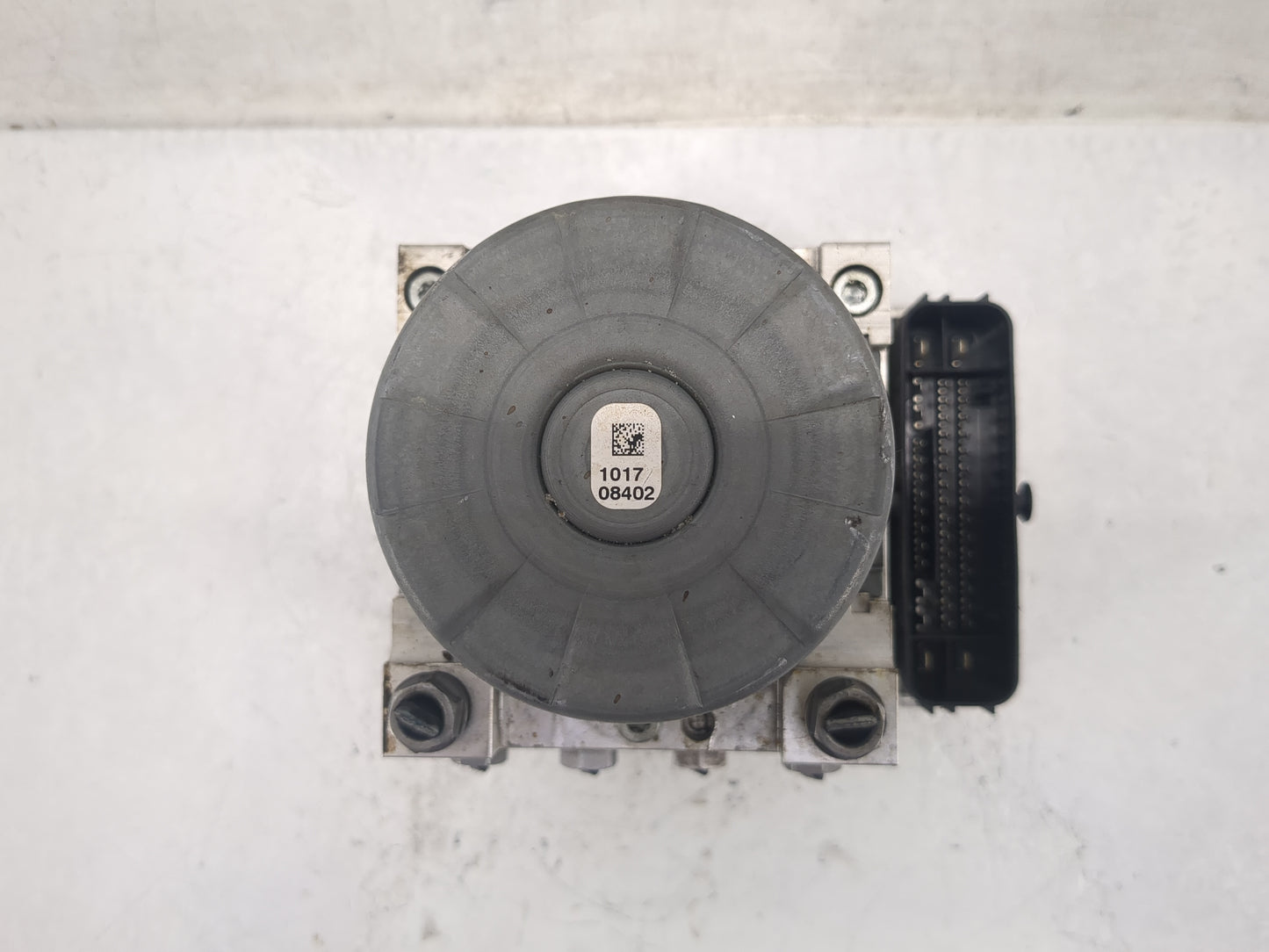 2021-2022 Volkswagen Atlas ABS Pump Control Module Replacement P/N:5Q0 614 517 DL Fits Fits 2021 2022 OEM Used Auto Parts - 