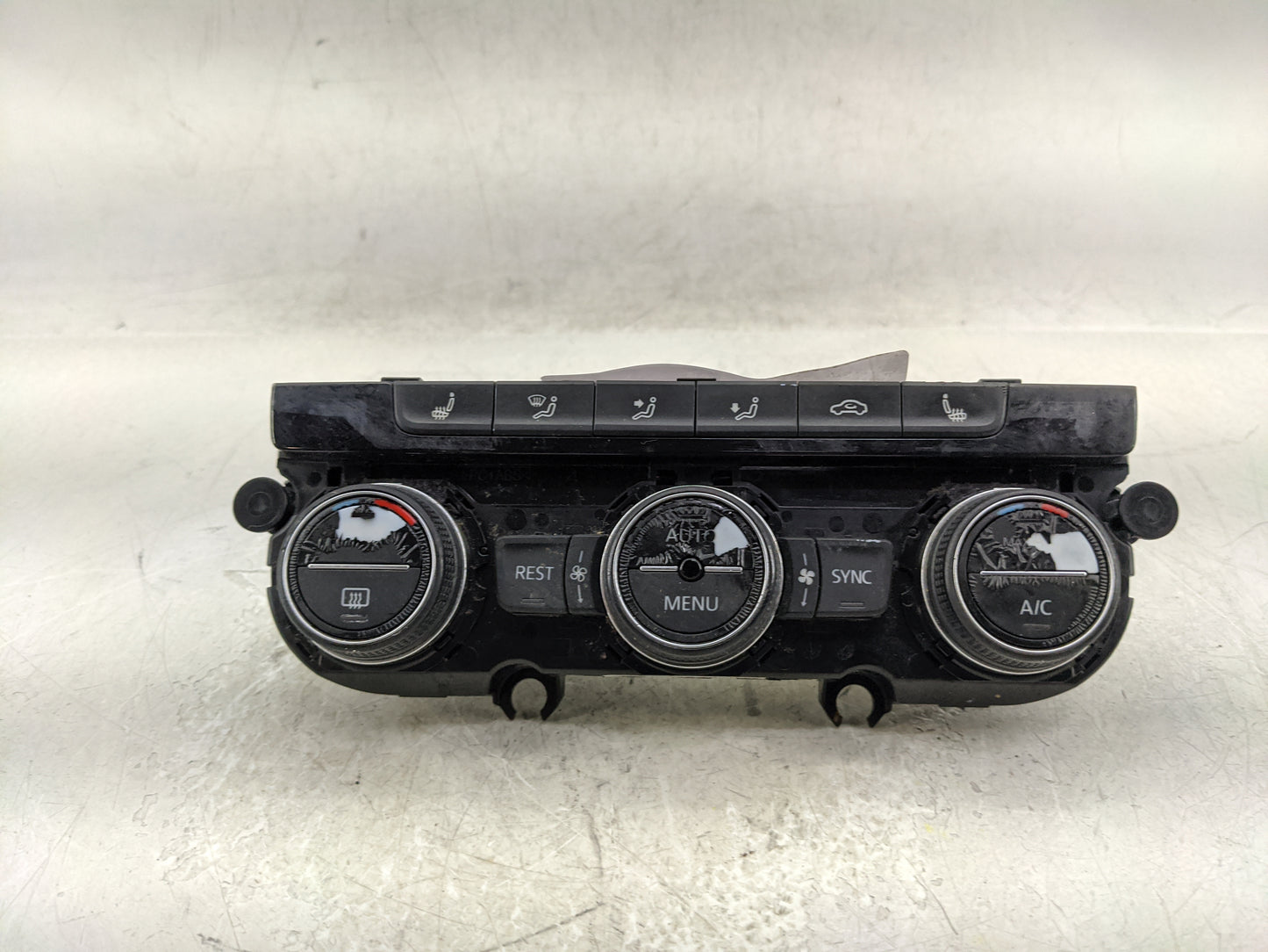 2021 Volkswagen Atlas Climate Control Module Temperature AC/Heater Replacement P/N:3CN907044AA Fits OEM Used Auto Parts - Oe