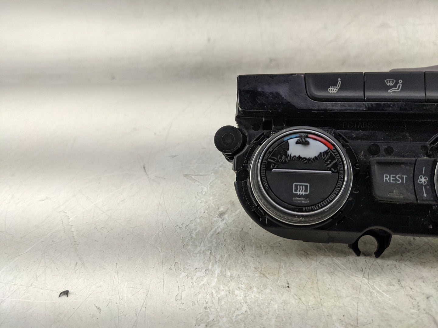 2021 Volkswagen Atlas Climate Control Module Temperature AC/Heater Replacement P/N:3CN907044AA Fits OEM Used Auto Parts - Oe