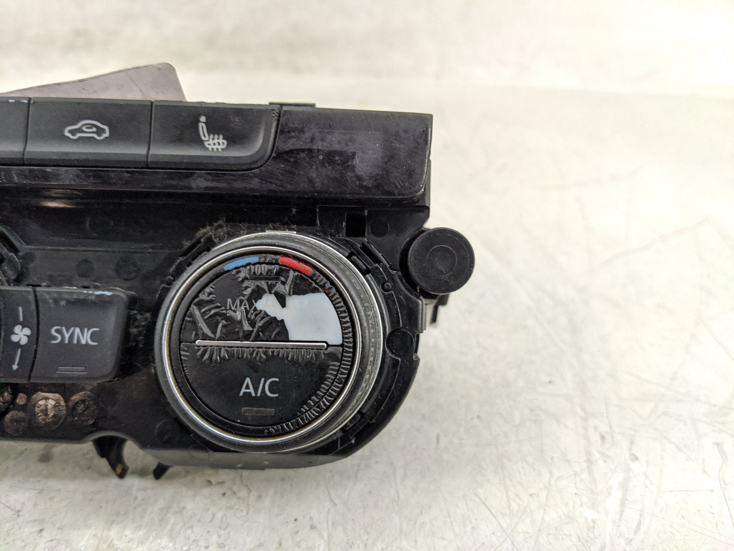 2021 Volkswagen Atlas Climate Control Module Temperature AC/Heater Replacement P/N:3CN907044AA Fits OEM Used Auto Parts - Oe