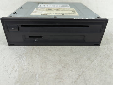 2020-2022 Volkswagen Atlas Radio AM FM Cd Player Receiver Replacement P/N:2GM 035 878 A Fits Fits 2020 2021 2022 OEM Used Au