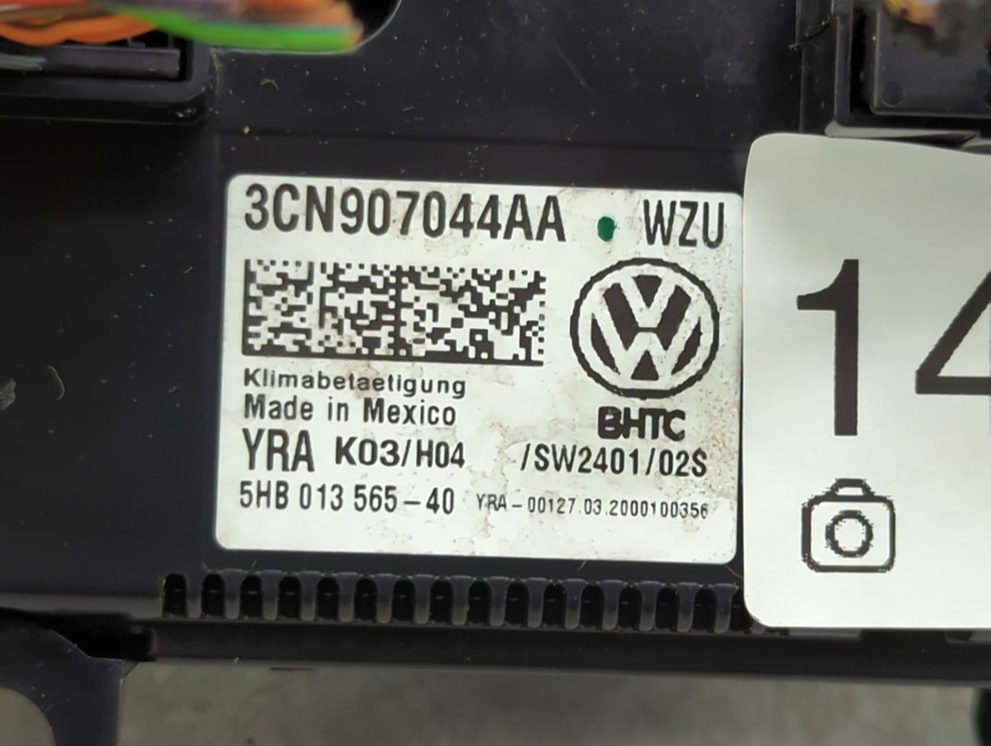2021 Volkswagen Atlas Climate Control Module Temperature AC/Heater Replacement P/N:3CN907044AA Fits OEM Used Auto Parts - Oe