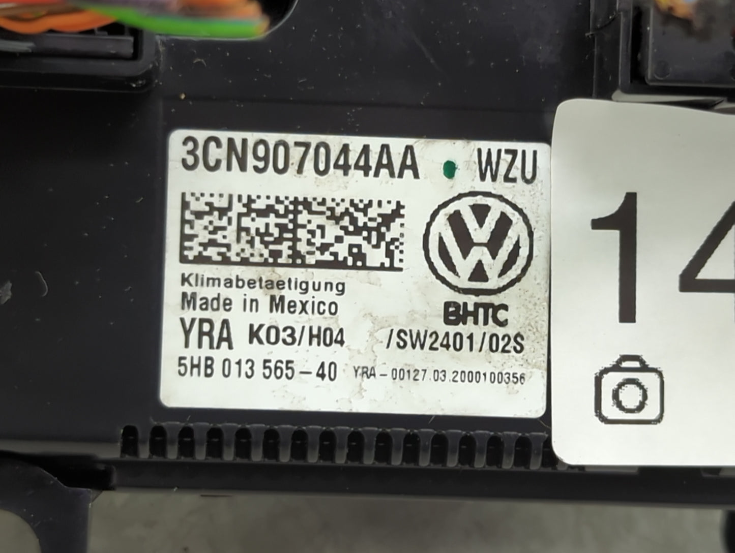 2021 Volkswagen Atlas Climate Control Module Temperature AC/Heater Replacement P/N:3CN907044AA Fits OEM Used Auto Parts - Oe