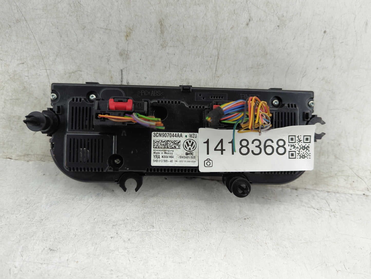 2021 Volkswagen Atlas Climate Control Module Temperature AC/Heater Replacement P/N:3CN907044AA Fits OEM Used Auto Parts - Oe