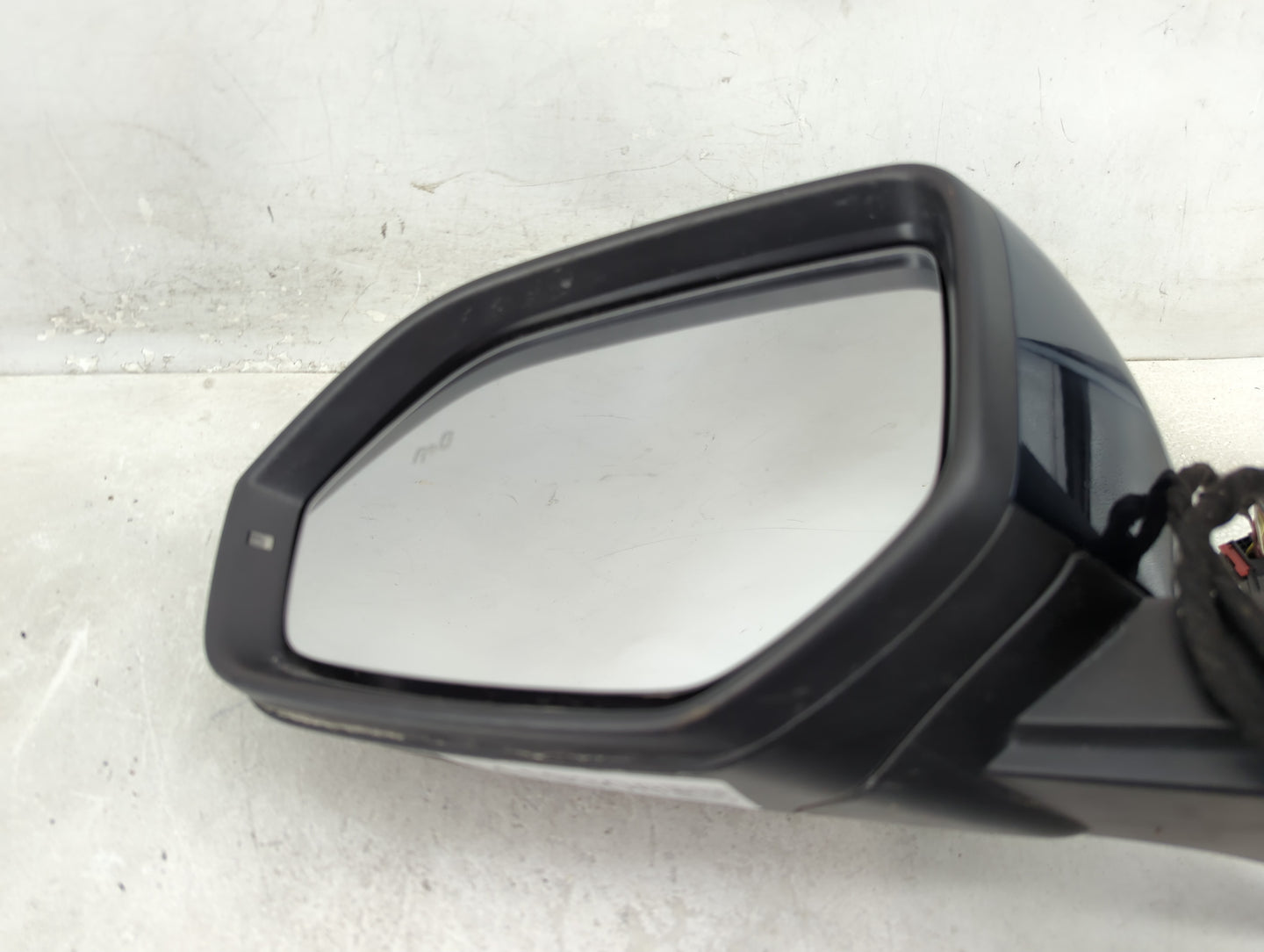 2021 Volkswagen Atlas Driver Side View Mirror - Left Door Mirror OEM Used - Oemusedautoparts1.com